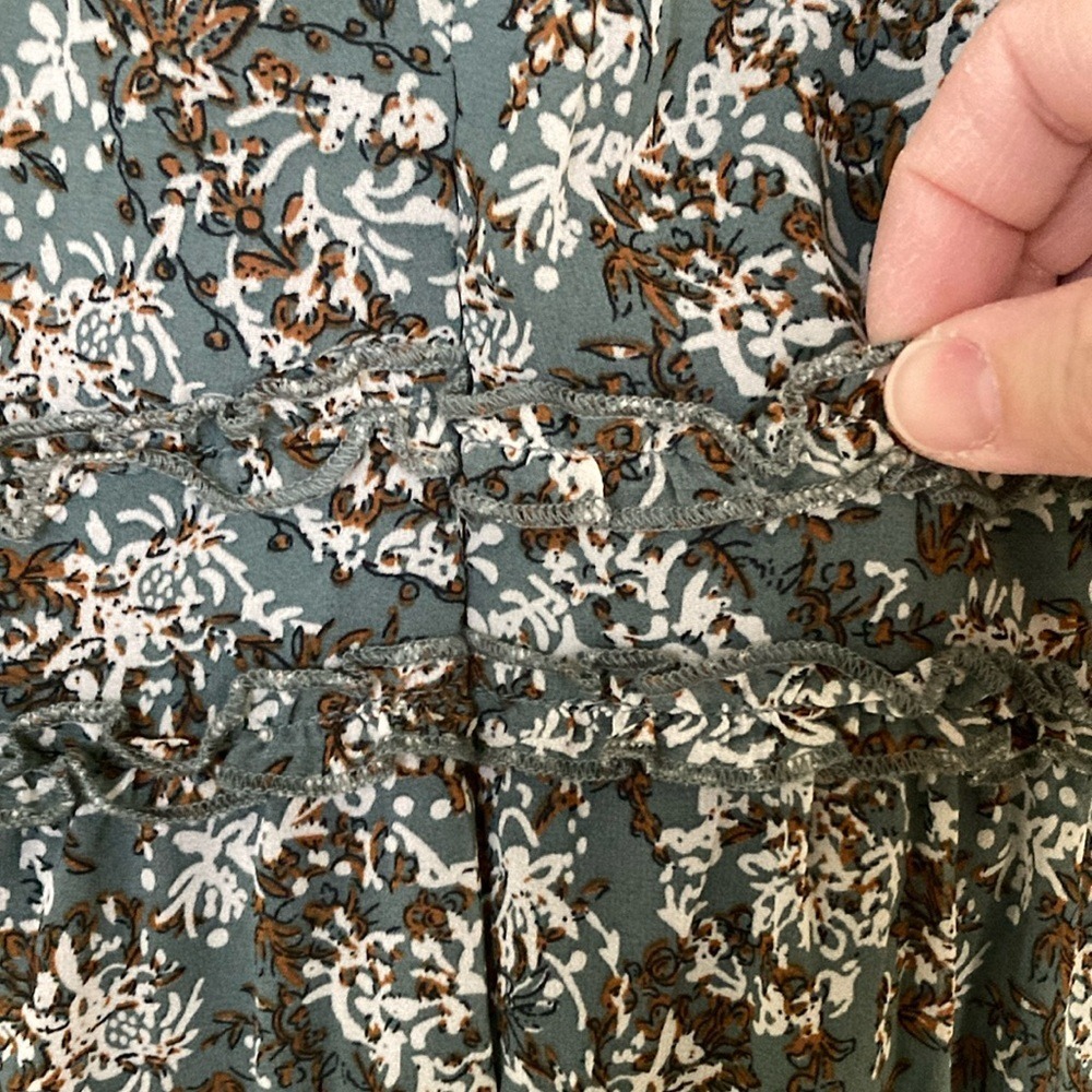 Bae Vely Womens Floral Long Sleeve Tiered Maxi Dress Size M Green Cottagecore - Picture 14 of 14